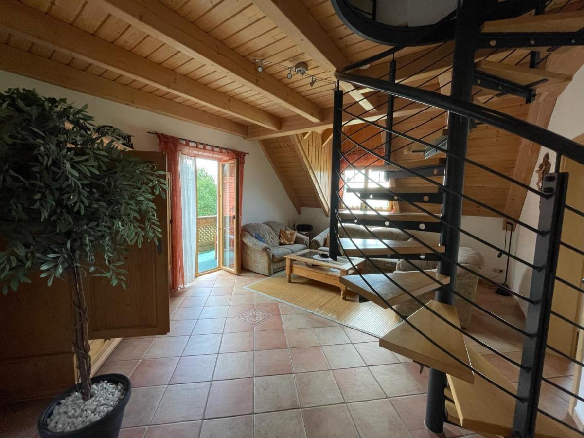 Ferienwohnungen Am Kirchberg Kapplblick Neualbenreuth Exterior foto